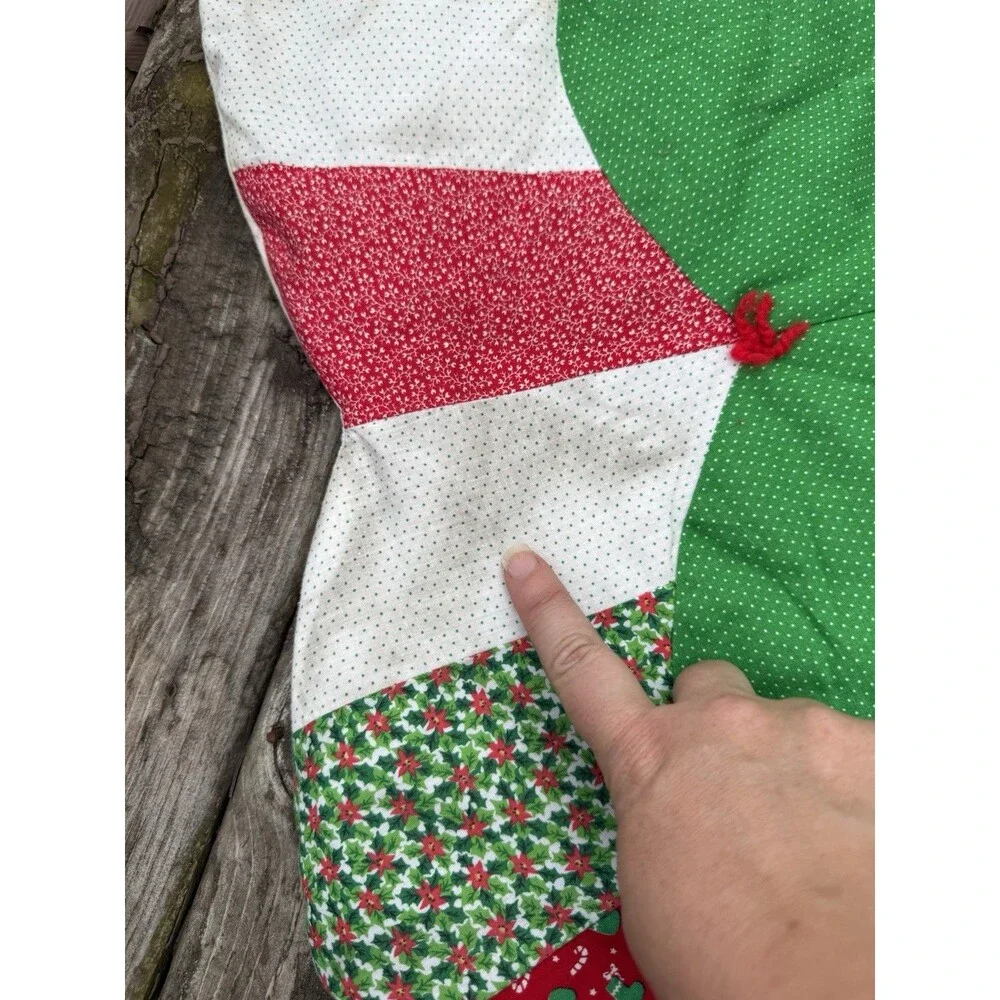 Handmade Christmas Patchwork Quilted Festive Red Green Tree Skirt 43”